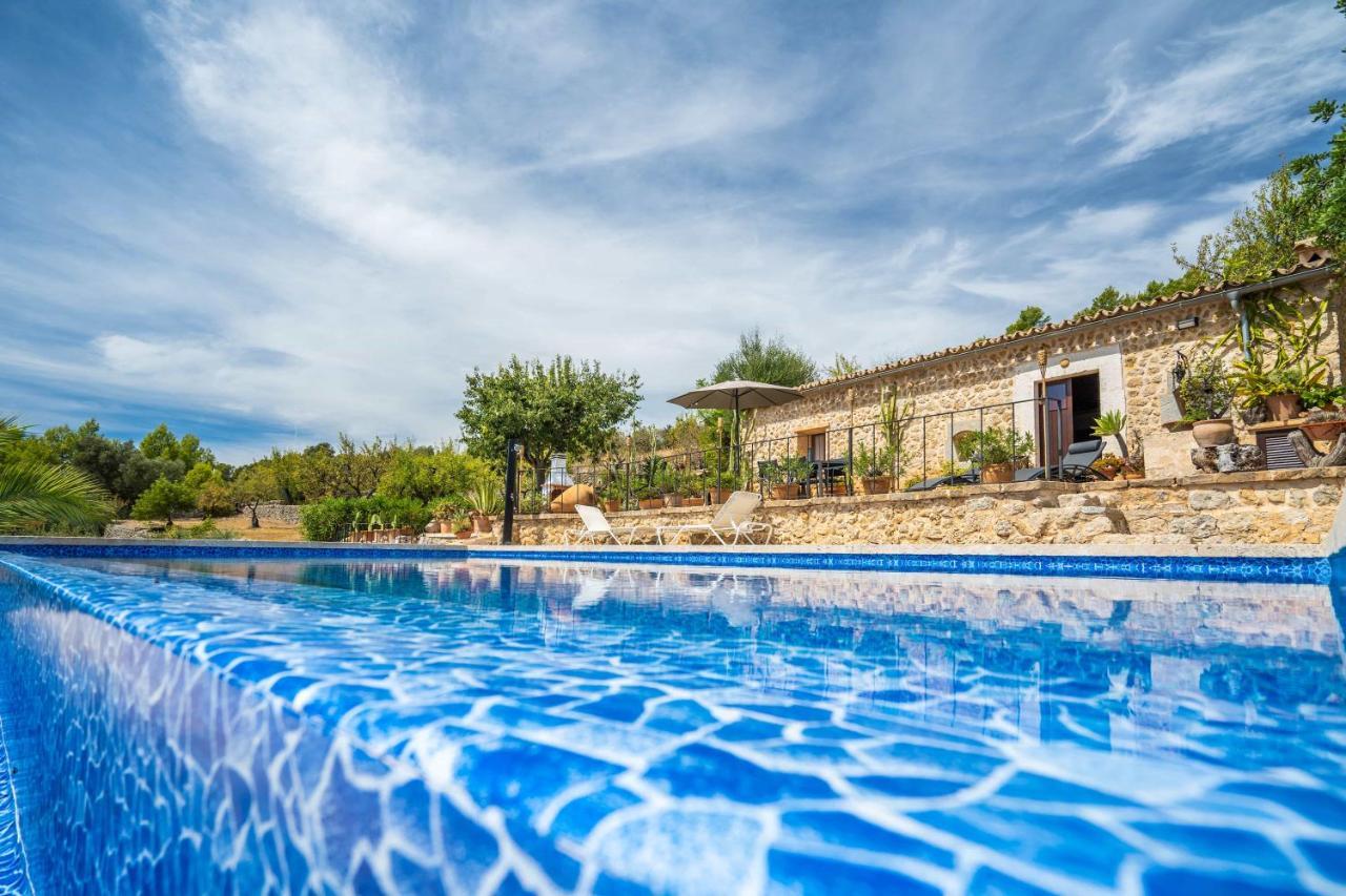 CAN PULIT - finca romántica para 2 con piscina y vistas en Selva Mallorca Selva (Mallorca) Exterior foto